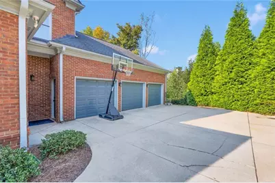 6930 Blackthorn Lane, Suwanee, GA 30024 - Photo 8