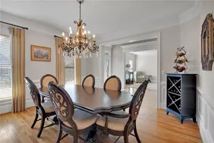 6930 Blackthorn Ln, Suwanee, GA 30024 - Photo 14