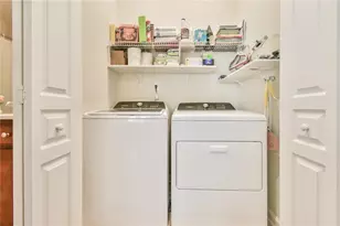 6525 Bradford Ct, Hoschton, GA 30548 - Photo 14