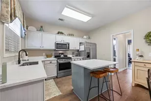 6104 Saddlehorse Dr, Flowery Branch, GA 30542 - Photo 12