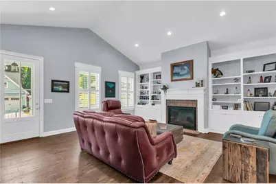 135 Village Drive, Clarkesville, GA 30523 - Photo 8