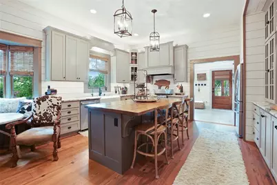 745 Washington Street, Clarkesville, GA 30523 - Photo 14