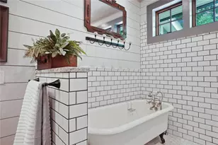 745 Washington St, Clarkesville, GA 30523 - Photo 32