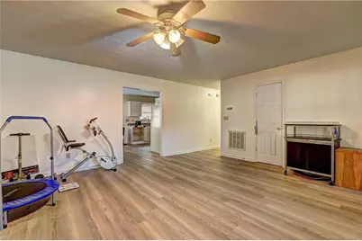 241 E Ash Street E, Social Circle, GA 30025 - Photo 10