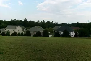 1603 Falcon Ct, Locust Grove, GA 30248 - Photo 2