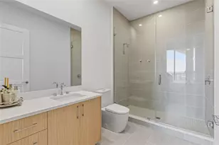 2425 Peachtree Rd NE, Atlanta, GA 30305 - Photo 28