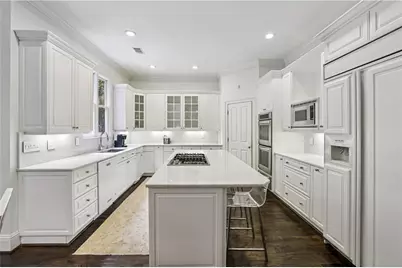 1153 Brookhaven Commons Drive, Brookhaven, GA 30319 - Photo 10