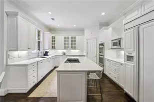 1153 Brookhaven Commons Dr, Brookhaven, GA 30319 - Photo 10