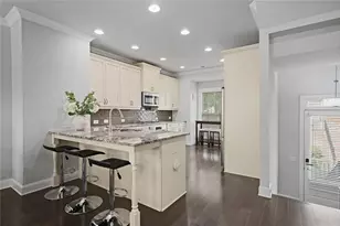 1097 Township Square, Alpharetta, GA 30022 - Photo 8