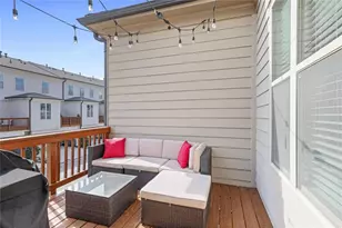 1097 Township Square, Alpharetta, GA 30022 - Photo 28