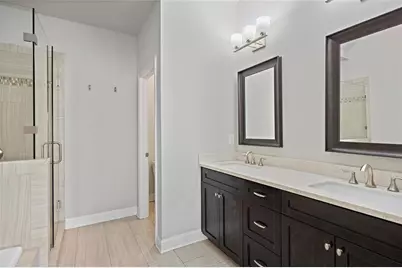 1097 Township Square, Alpharetta, GA 30022 - Photo 16