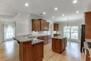 3765 Woodlawn Ct, Buford, GA 30519 - Photo 16