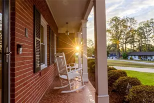 317 Highview Dr SE, Smyrna, GA 30082 - Photo 2