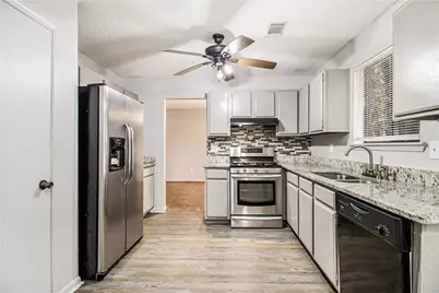 5472 Forest East Lane, Stone Mountain, GA 30088 - Photo 10