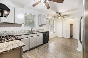 5472 Forest E Ln, Stone Mountain, GA 30088 - Photo 12