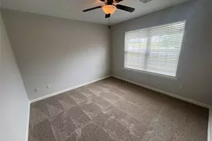 1785 Campbell Ives Dr, Lawrenceville, GA 30045 - Photo 16