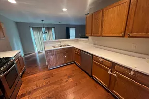 1785 Campbell Ives Dr, Lawrenceville, GA 30045 - Photo 6