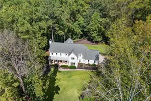 124 Long Shadows Dr, Alpharetta, GA 30004 - Photo 2