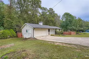 4430 Poplar Ct, Douglasville, GA 30135 - Photo 2