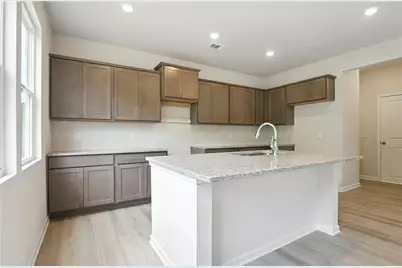 696 River Run Drive, Dallas, GA 30132 - Photo 8