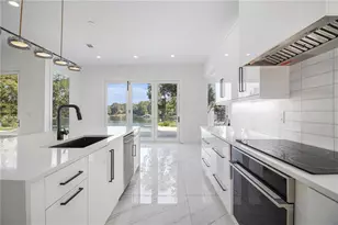 2730 Emerald Dr, Jonesboro, GA 30236 - Photo 14