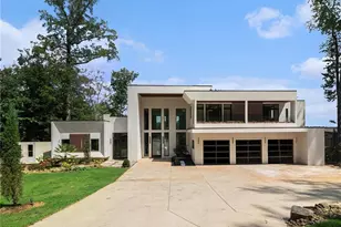 2730 Emerald Dr, Jonesboro, GA 30236 - Photo 2