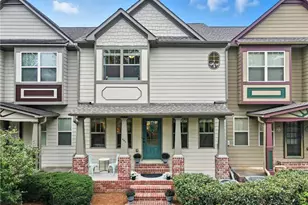 405 Royal Cres Ln E, Canton, GA 30115 - Photo 1