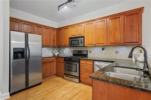 405 Royal Cres Ln E, Canton, GA 30115 - Photo 6