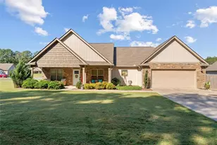 413 Beamer Rd, Calhoun, GA 30701 - Photo 1