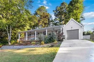 874 Fox Valley Dr, Stone Mountain, GA 30088 - Photo 2