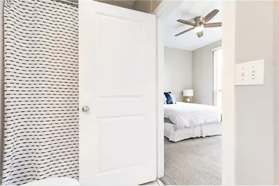 2626 Peachtree Road NW #706, Atlanta, GA 30305 - Photo 12