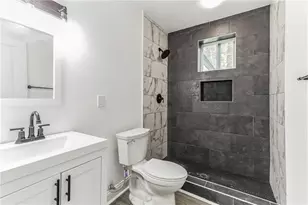 1318 Graymont Dr SW, Atlanta, GA 30310 - Photo 18