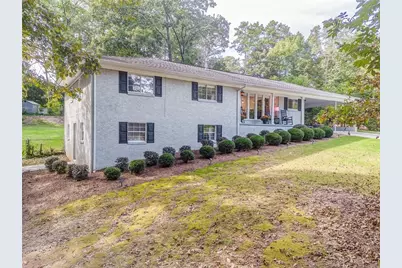212 Sherwood Drive, Calhoun, GA 30701 - Photo 1