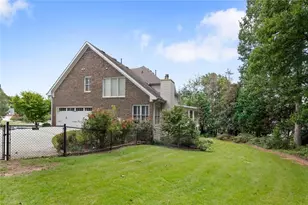 1404 Megan Danielle Dr SW, Lilburn, GA 30047 - Photo 48