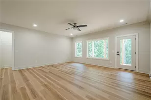 912 Oak Dr, Woodstock, GA 30189 - Photo 32