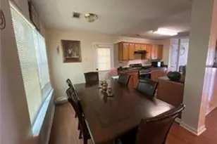 6231 Hickory Ln Cir, Union City, GA 30291 - Photo 4