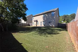 4111 Village Crossing Cir, Ellenwood, GA 30294 - Photo 38