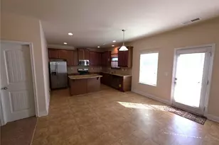 4111 Village Crossing Cir, Ellenwood, GA 30294 - Photo 14