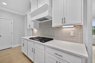 5566 Spring St, Flowery Branch, GA 30542 - Photo 10