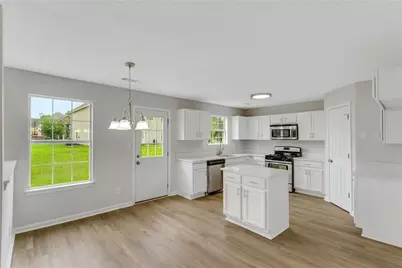 907 Brisley Circle, Hampton, GA 30228 - Photo 6