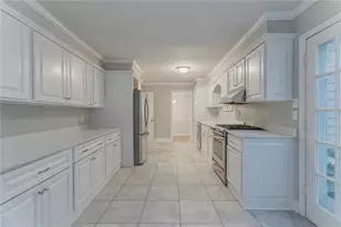 5717 Braddock Ct, Atlanta, GA 30350 - Photo 2