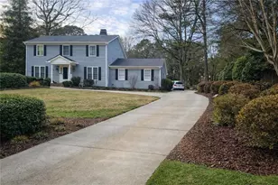 5717 Braddock Ct, Atlanta, GA 30350 - Photo 2