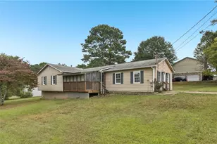 11 Paces Meadows Ln, Dallas, GA 30157 - Photo 2