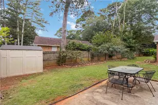 5524 Laurel Ln NW, Lilburn, GA 30047 - Photo 38