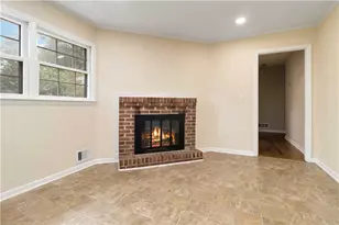 5524 Laurel Ln NW, Lilburn, GA 30047 - Photo 16