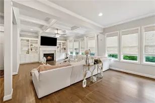 3998 Commodore Dr, Atlanta, GA 30341 - Photo 8