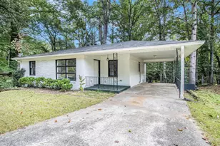 2550 Graywall St, East Point, GA 30344 - Photo 6