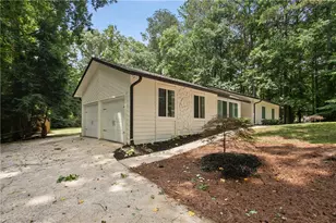 1360 Bethany Ct, Alpharetta, GA 30004 - Photo 2