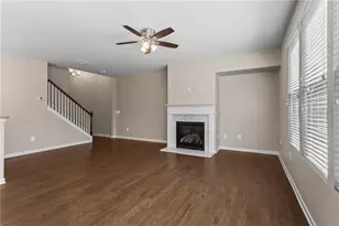 224 Stone Park Dr, Woodstock, GA 30188 - Photo 4