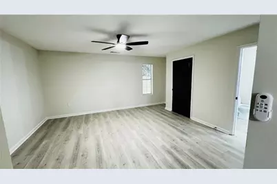 77 Lakeview Court, Jefferson, GA 30549 - Photo 12